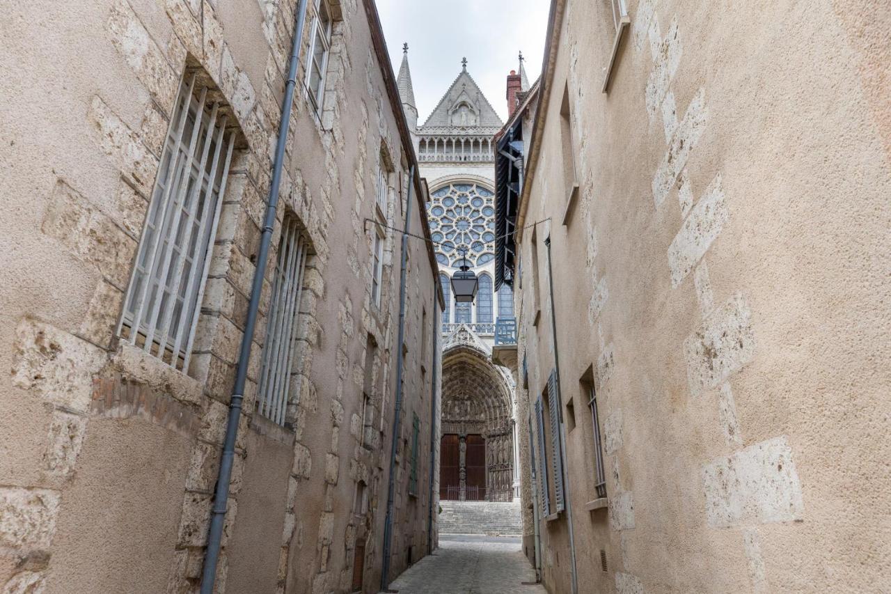 Cocon A Bulles Chic Vue Cathedrale Avec Spa-Jacuzzi Chartres Exterior foto